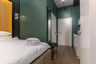 Апартаменты Luxury Urban Lofts Across Baseina & Arena Киев Двухместный номер Делюкс с 1 кроватью-22