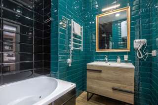 Апартаменты Luxury Urban Lofts Across Baseina & Arena Киев Двухместный номер Делюкс с 1 кроватью-27