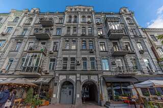 Апартаменты Luxury Urban Lofts Across Baseina & Arena Киев Двухместный номер Делюкс с 1 кроватью-3